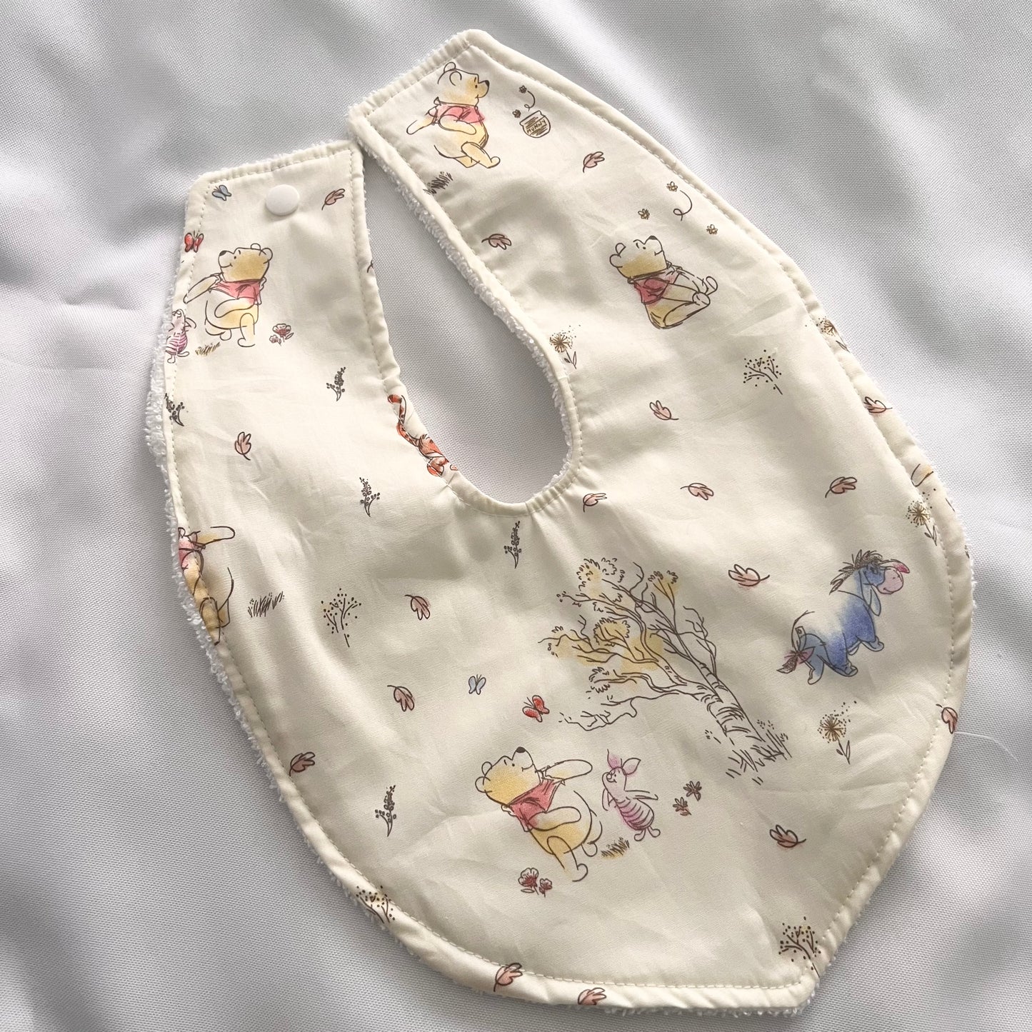 Winnie Autumn dribble bib