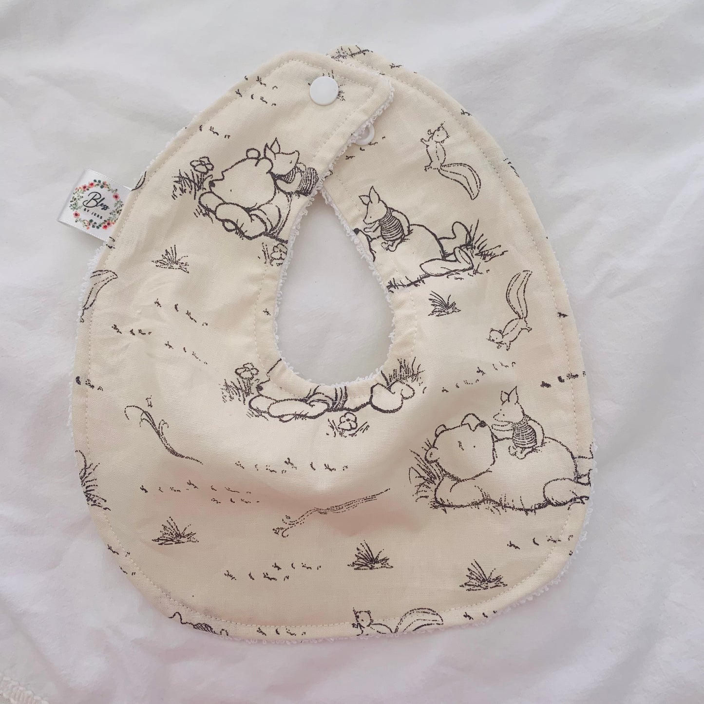 Winnie and Piglet round bib